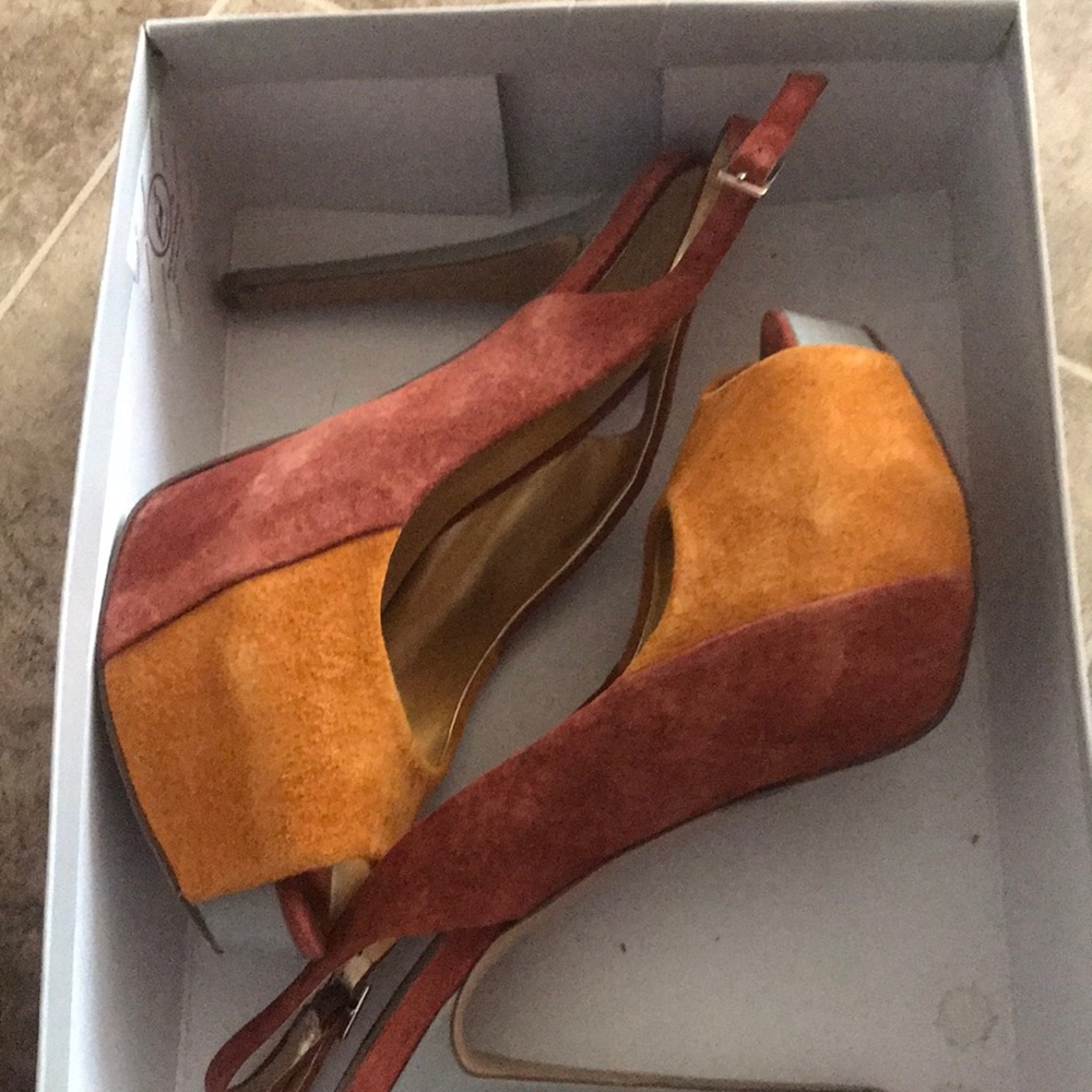 Jessica Simpson Pumps